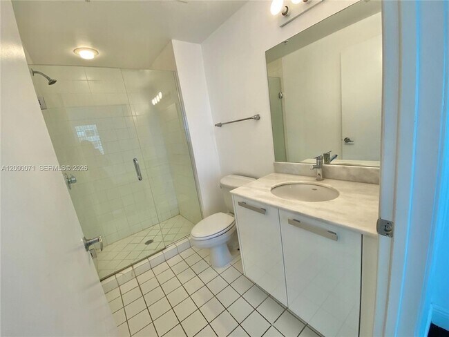 Building Photo - 601 NE 36th St