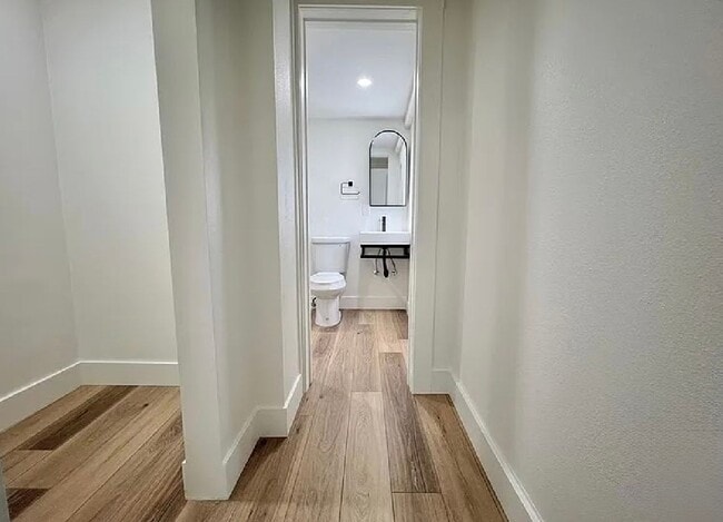 Building Photo - Beautiful Newly Remodeled HUGE 3 bedroom