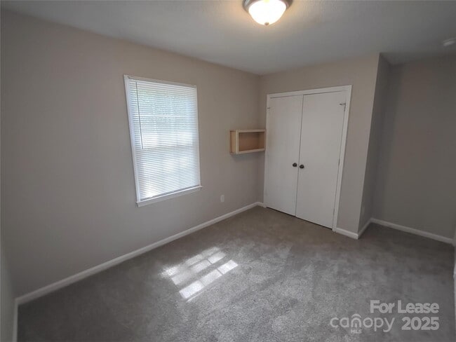 Building Photo - 615 Rama Rd