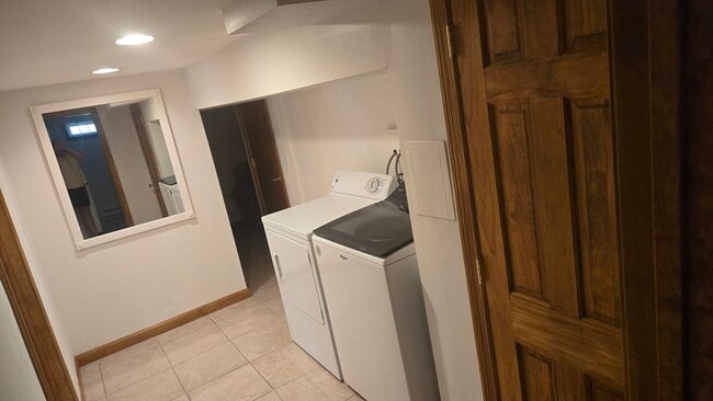 Building Photo - 113 Oak Ridge Dr