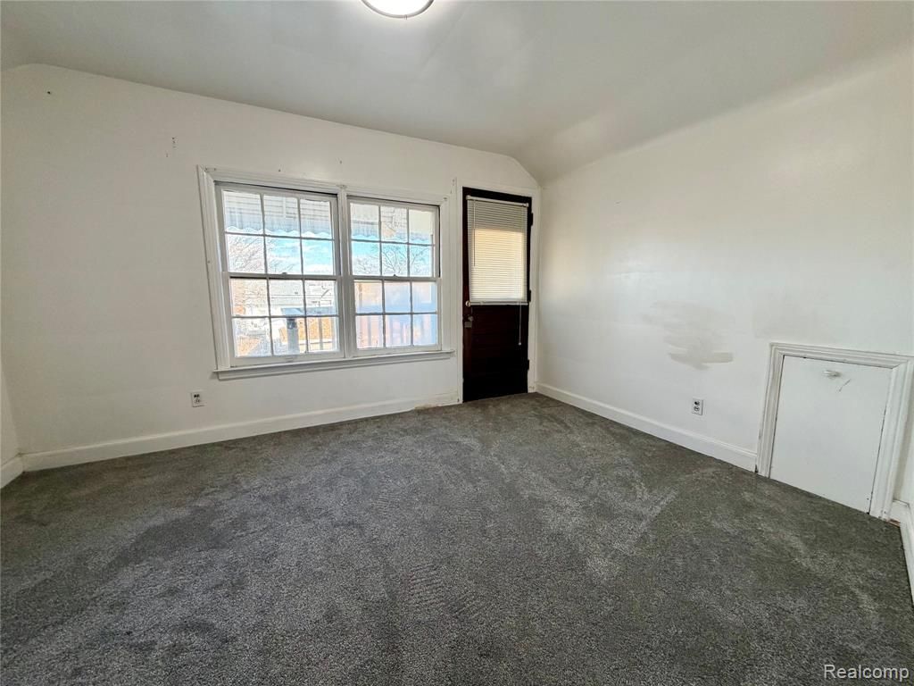 Building Photo - 6120 Middlesex St