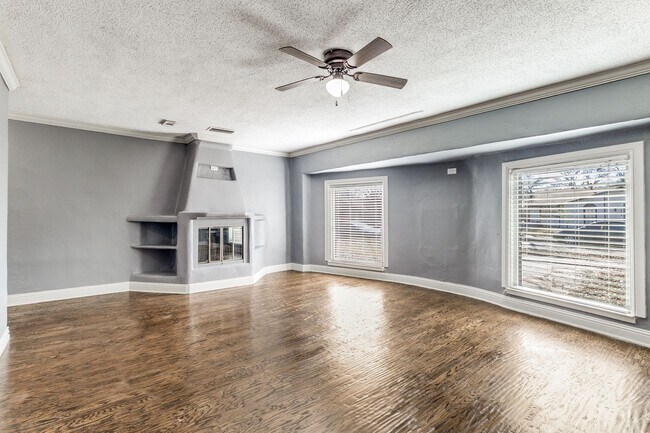 Building Photo - Spacious 4 Bed, 2 Bath Single-Story Gem in Dallas' Pleasant Grove – Move-In Ready and Available Now!