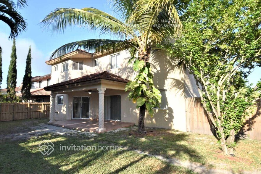 Building Photo - 4390 SW 159th Ave