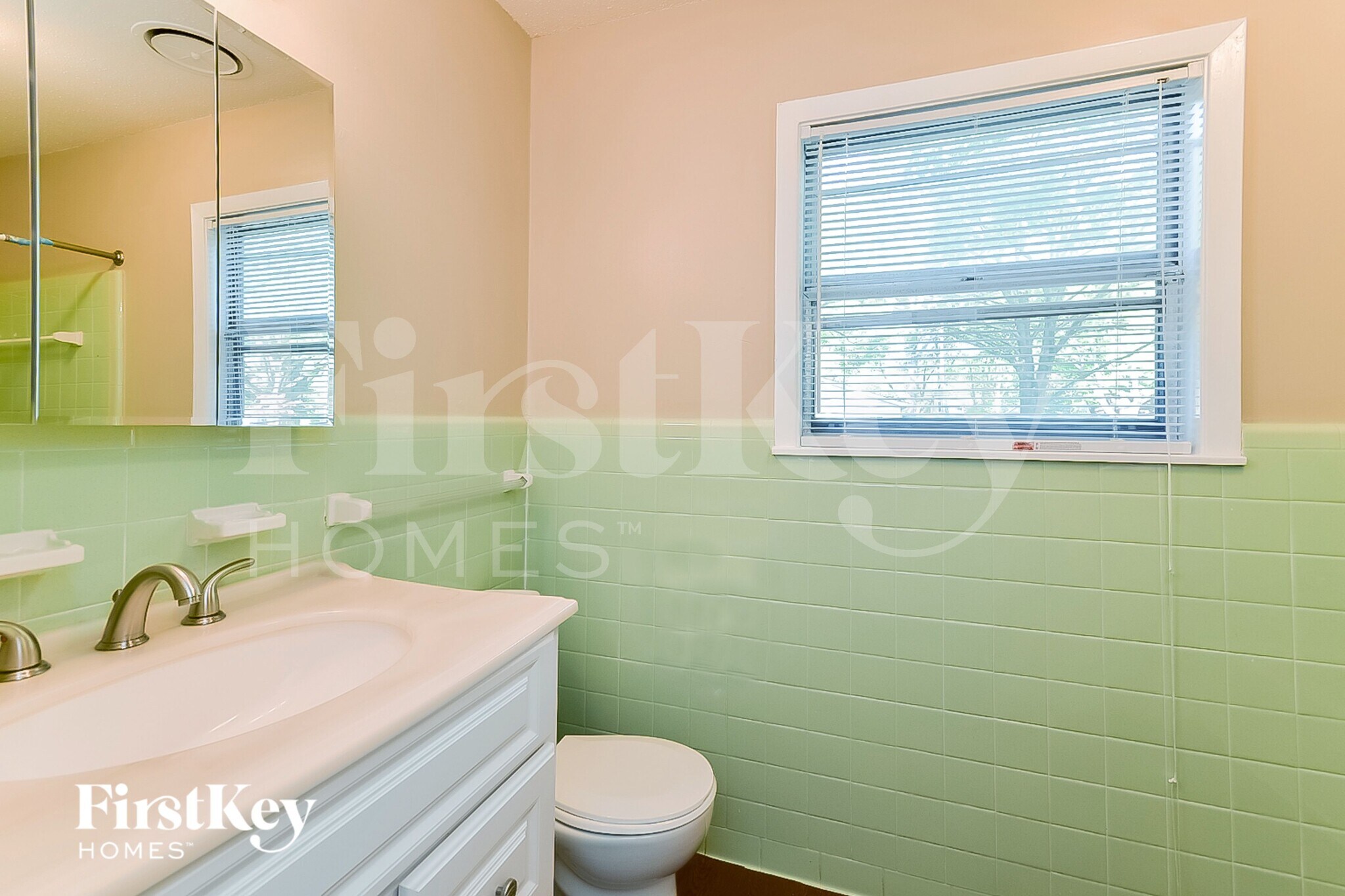 Building Photo - 416 Cardinal Dr