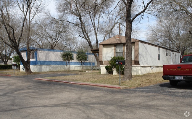 Building Photo - Little Texas MHC