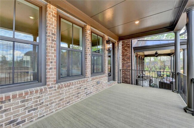 Building Photo - 375 Chiswick Cir
