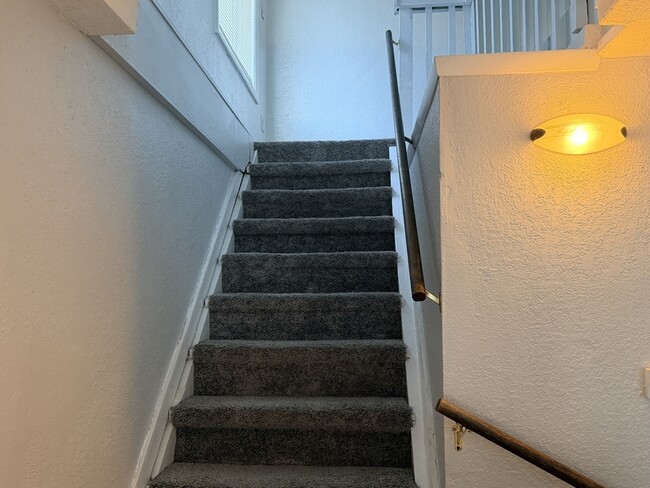 Building Photo - 312 Salem St