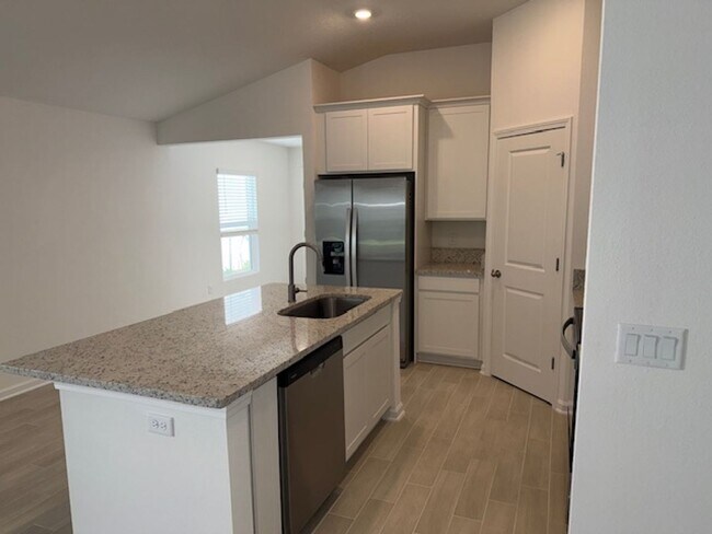 Building Photo - New Construction Rental, Conveniently Located near Cathedral Oak & First Coast Expressway