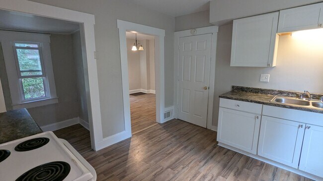 Building Photo - Newly renovated two-bedroom, one-bath home in Canton
