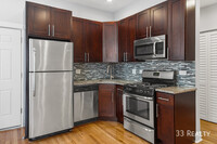 Building Photo - 1338 W. Huron-2R