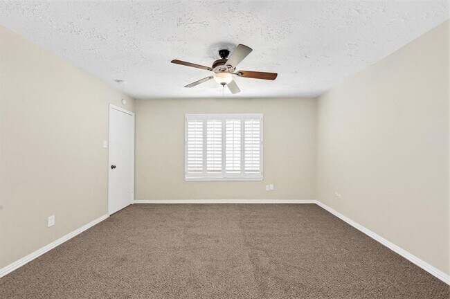 Building Photo - 8306 Wind Forest Dr