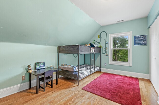 Building Photo - 4317 N Kenneth Ave