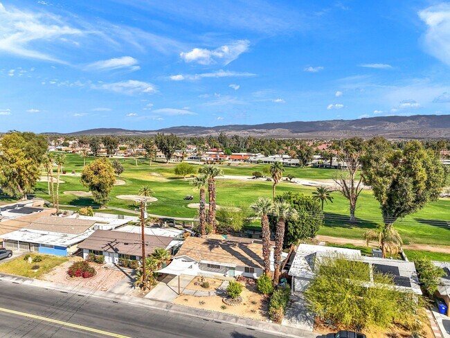 Building Photo - 77590 California Dr