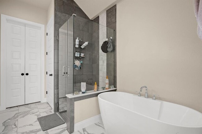 Building Photo - 525 Faith Dr
