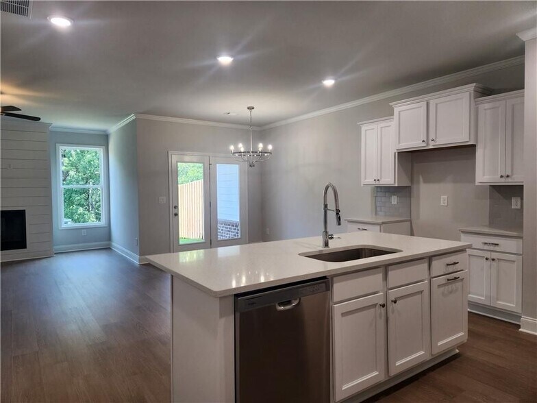 Building Photo - 2765 Apperson Way