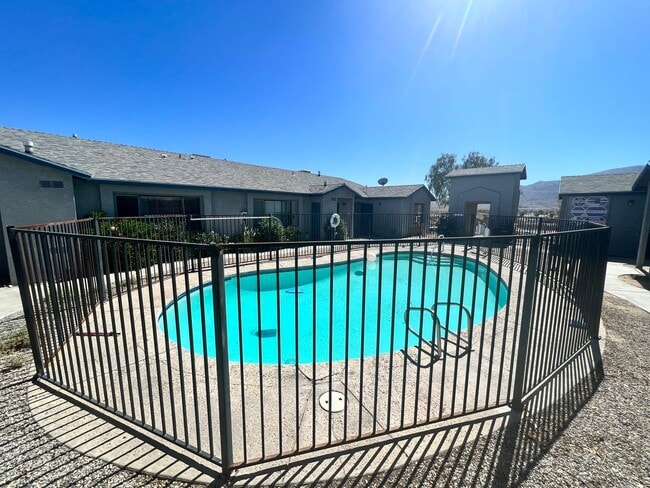 Building Photo - 73870 Desert Trail Dr