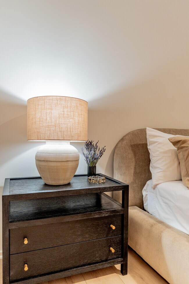 Building Photo - 240 E Illinois St