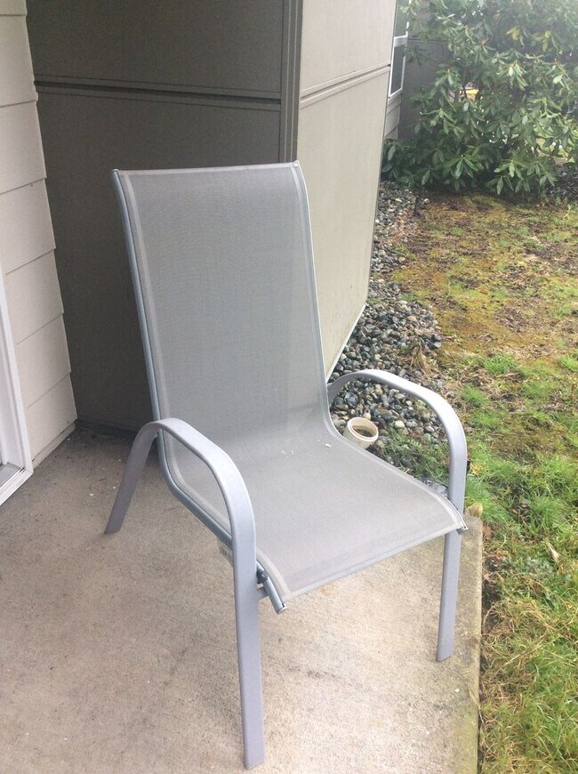 Building Photo - Beautiful 1 BDRM/1 BATH Condo at Madera West in Federal Way!