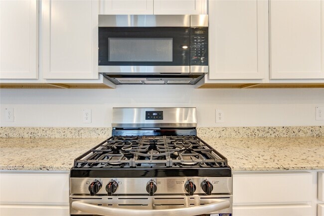 Building Photo - 30507 Carter Cv