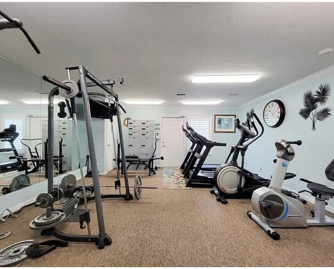 Building Photo - 3506 Cove View Blvd