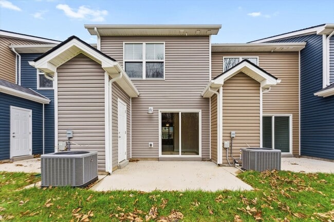 Building Photo - Beautiful New Construction Town Home