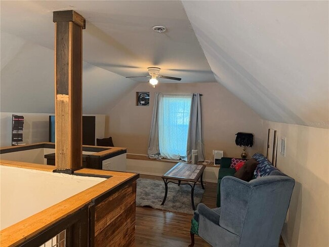 Building Photo - 2516 3rd Ave S