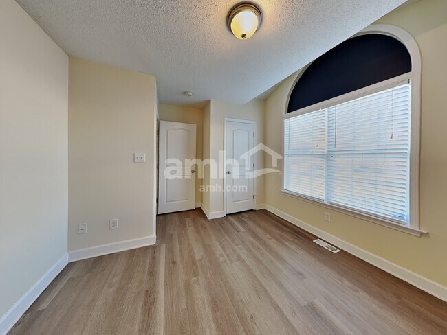 Building Photo - 5073 Natalie Temple Ln