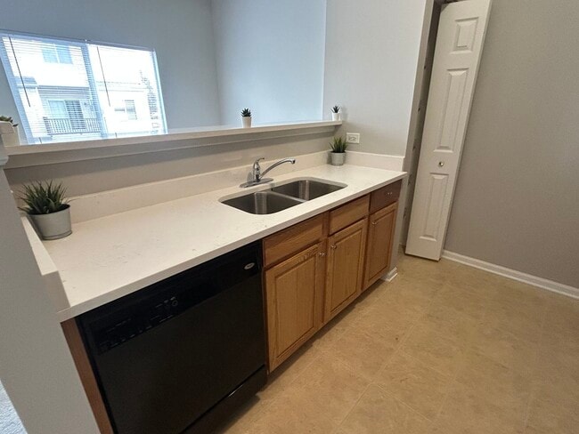 Building Photo - 103 Enclave Cir