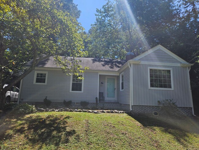 Primary Photo - NEW LISTING!!!!!