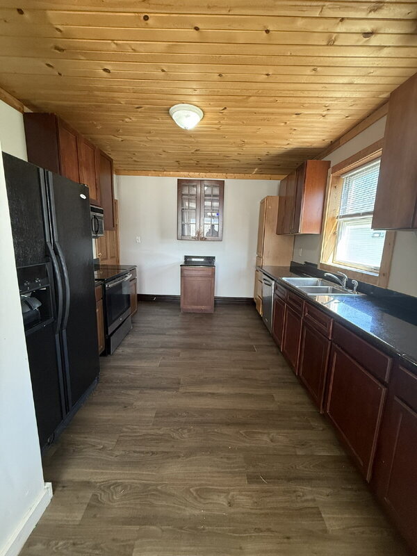 Building Photo - 821 Broadway