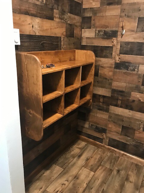 Building Photo - 915 1st St W