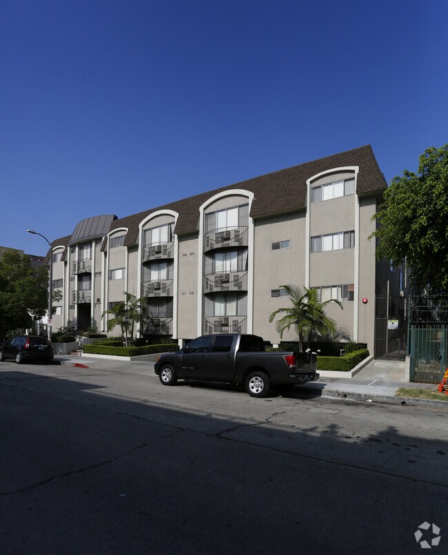 Building Photo - 827 Gramercy Apartments