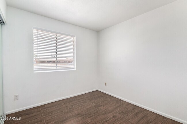 Building Photo - 4636 W Mission Ln