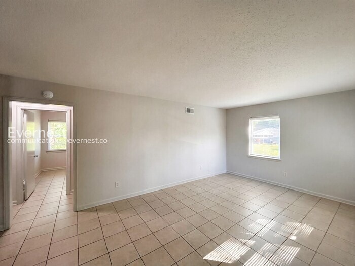 Building Photo - 1416 Moss Point Dr