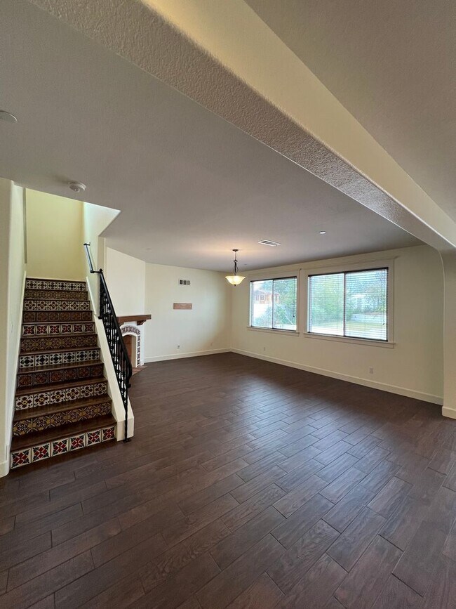 Building Photo - 14816 Huckleberry Dr