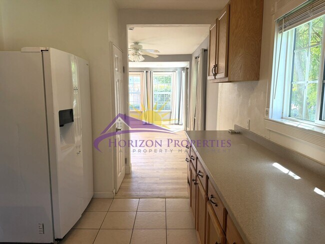 Building Photo - Bright 2 Bed 2 Bath 1,251 Sqft. Fair Oaks Home