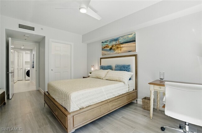Building Photo - 2728 Tiburon Blvd E