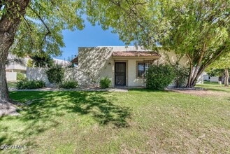Building Photo - 7821 E Valley Vista Dr