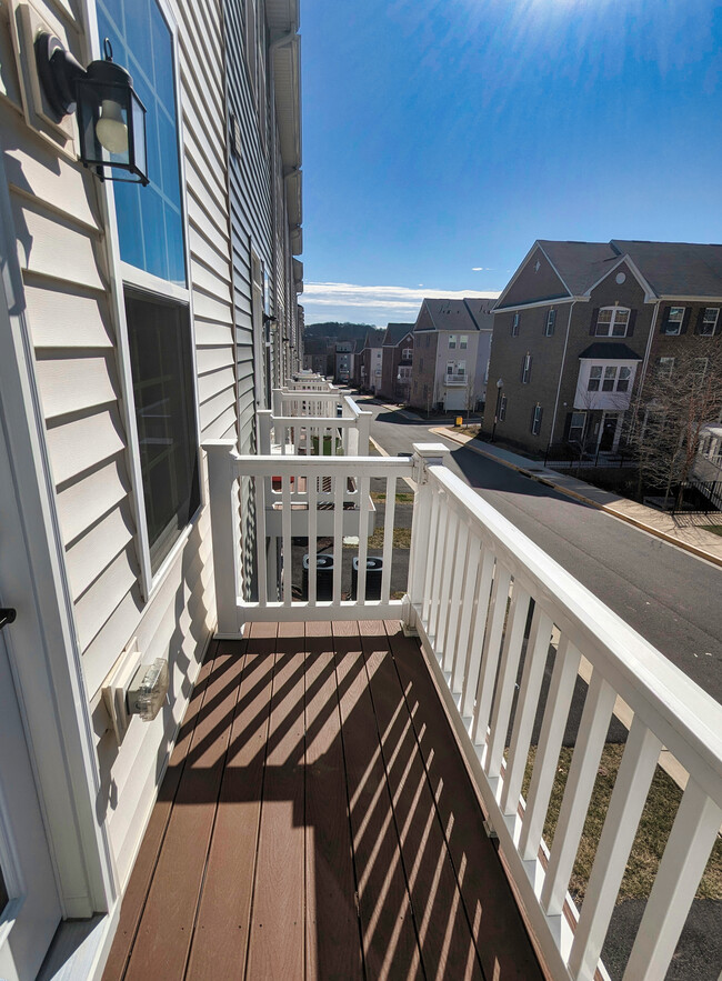 Balcony - 4921 Crest View Dr