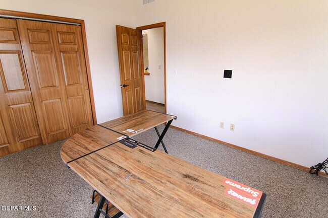 Building Photo - 11532 Tom Ulozas Dr