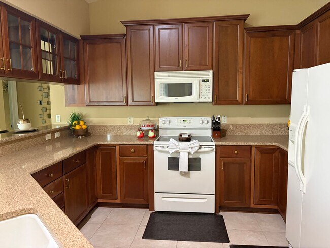 Building Photo - 5303 SW 88 Pl