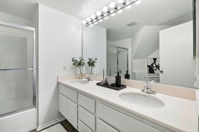 Building Photo - 11355 Affinity Ct