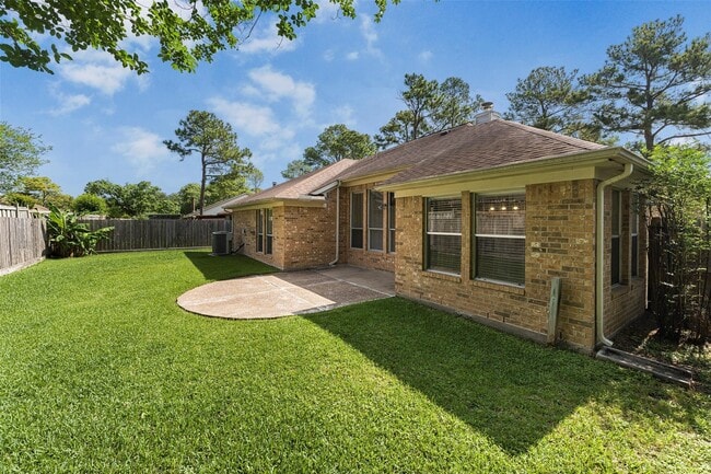 Building Photo - 7015 Yardley Dr