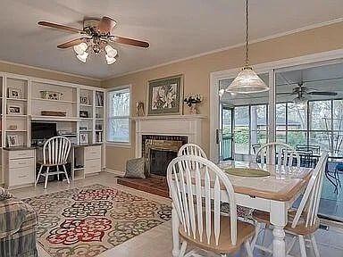 Building Photo - 2709 Rosewood Dr