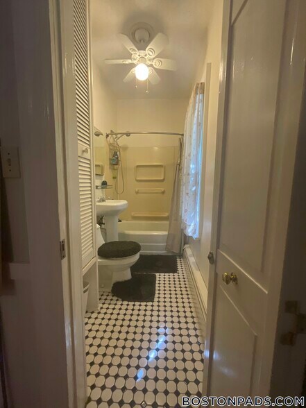 Building Photo - 173 West Seventh St.