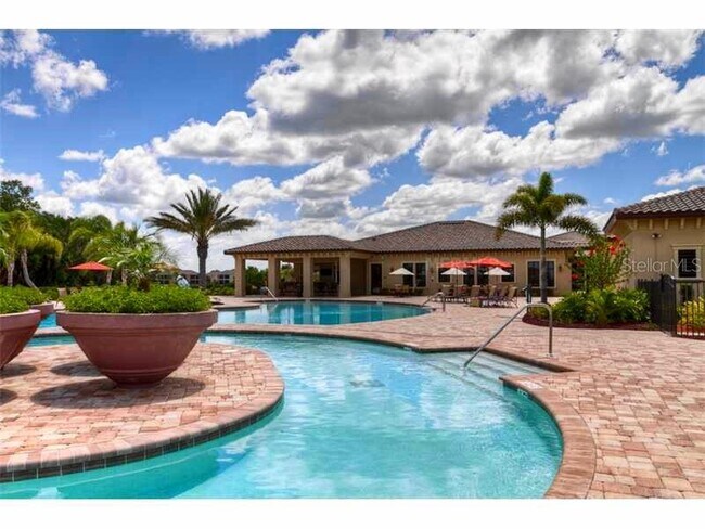 Building Photo - 7218 HERITAGE GRAND Pl