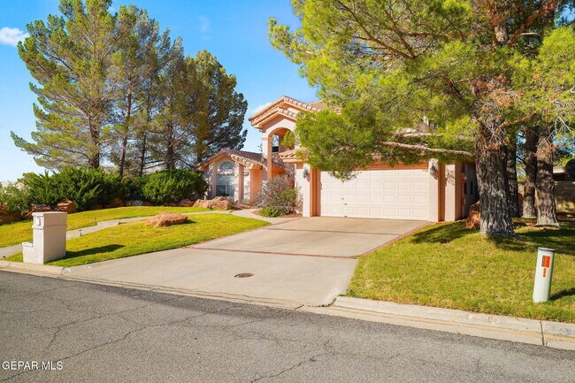 Building Photo - 851 Via Alegre Ln