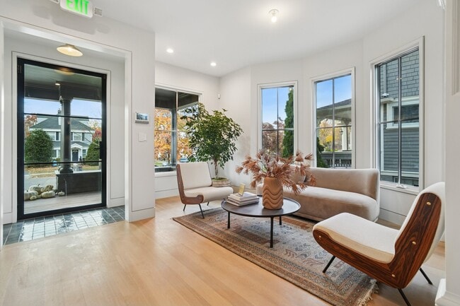 Building Photo - 75 Midland Ave