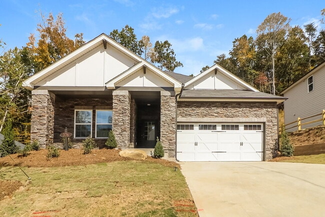 Building Photo - 376 Magnolia Dr