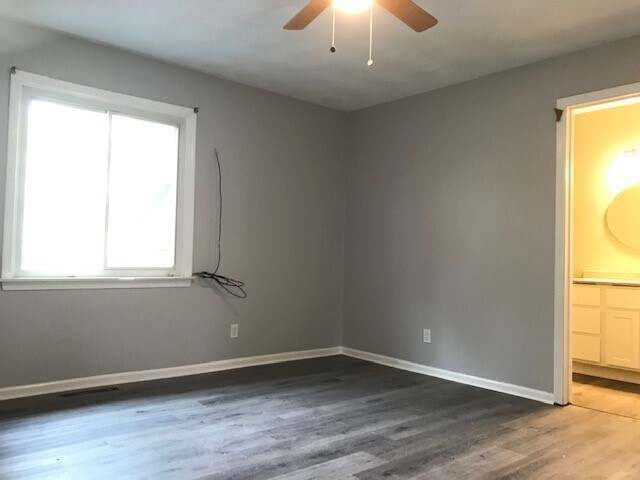 Building Photo - 1014 Willow Hwy